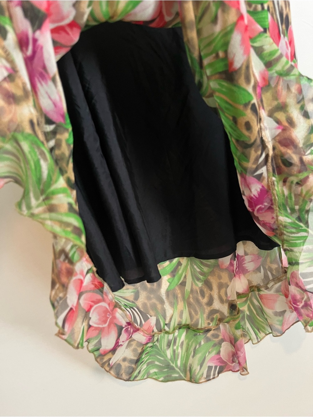 Signature by Robbie Bee 2-Piece Dress
*Fits similar to size 8- marked 12* - Picture 7 of 14